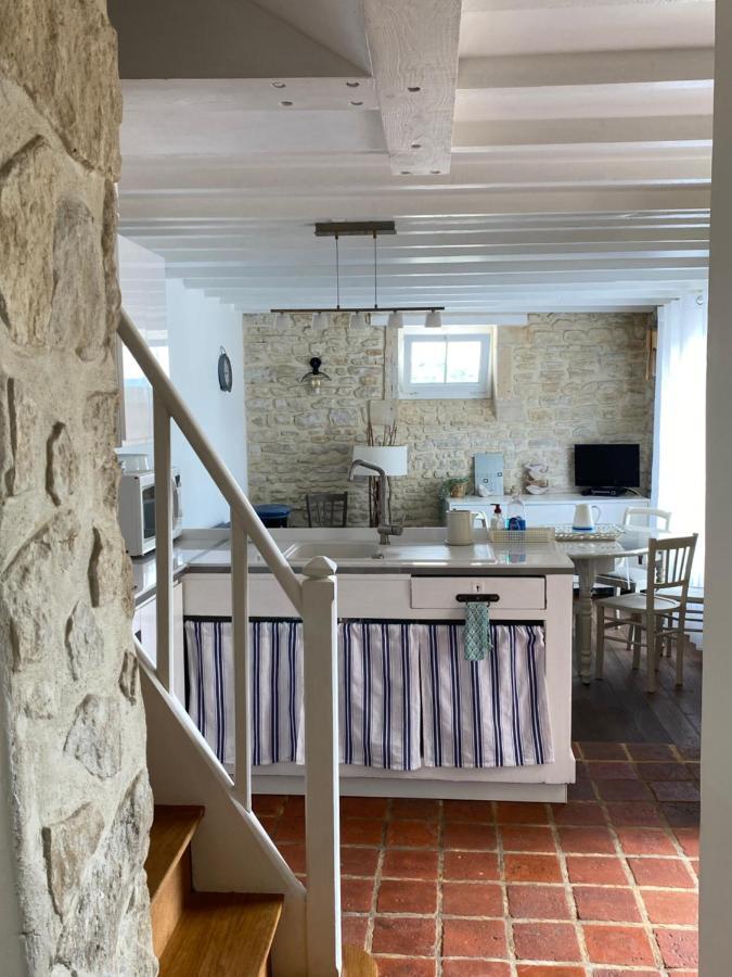 La Maison Bleue Port-en-Bessin-Huppain Exterior photo