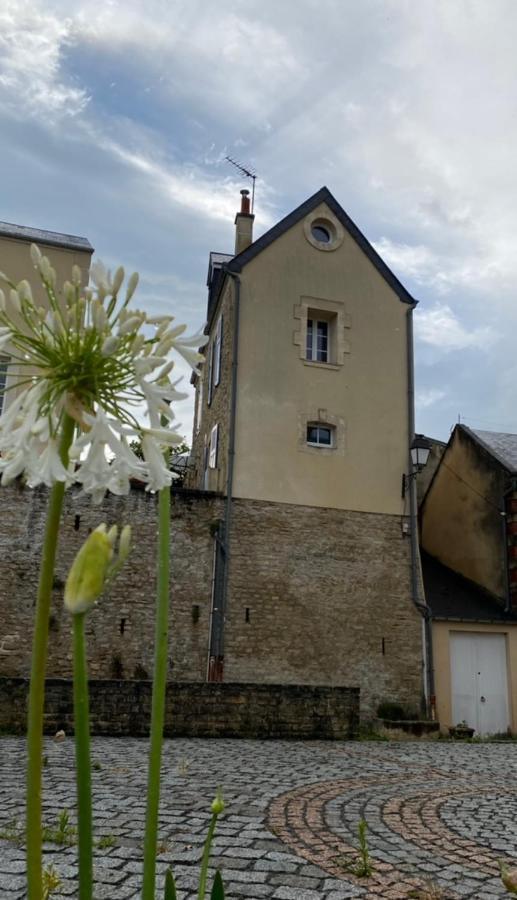 La Maison Bleue Port-en-Bessin-Huppain Exterior photo
